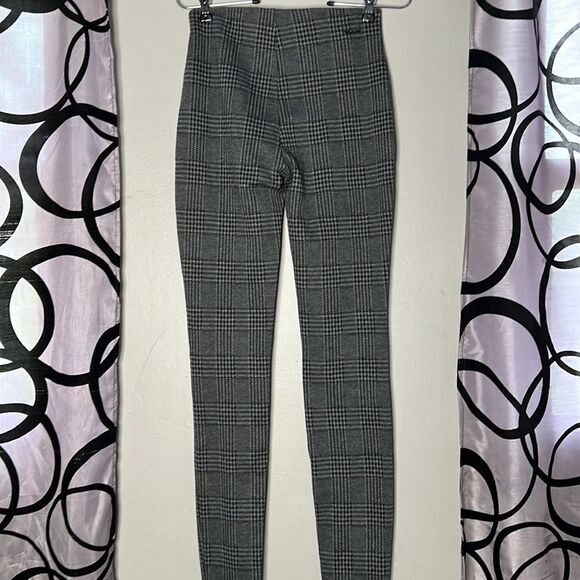 Tahari pull on style houndstooth trousers, size extra small - Picture 8 of 12